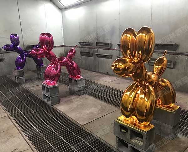 不銹鋼雕塑制作需要注意什么？